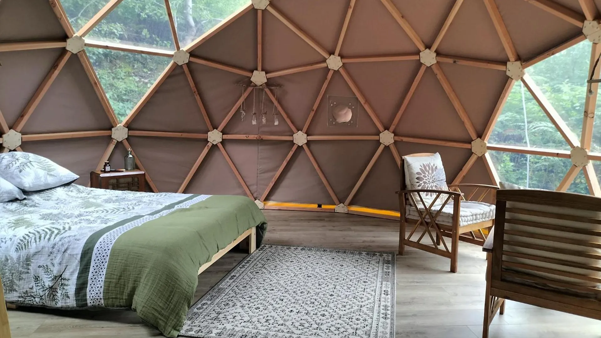 Petite Fugue Hotel Cransac Luxe tent